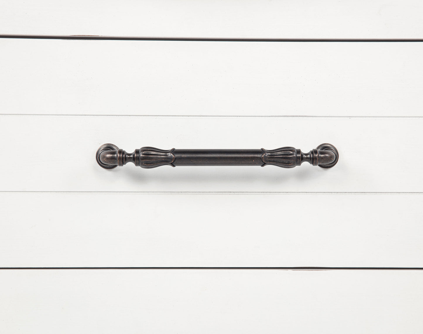 McKinney 4-piece California King Bedroom Set Vintage White