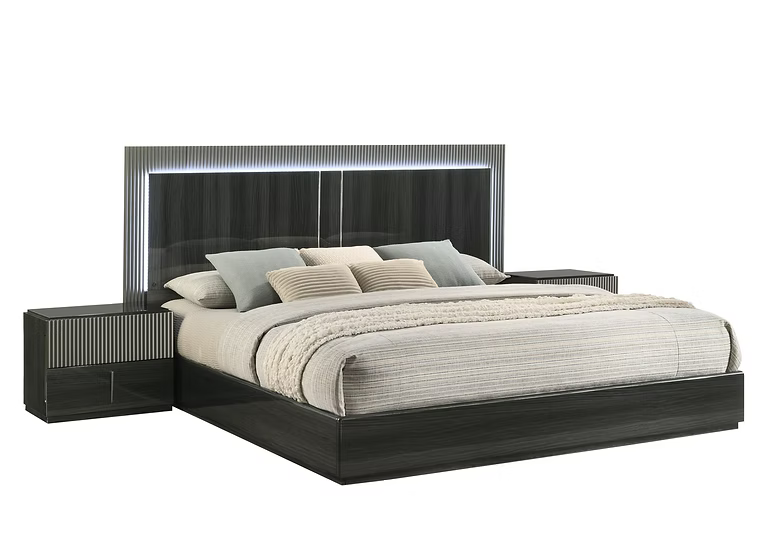 Raven Bedroom Set Queen 4 Pc