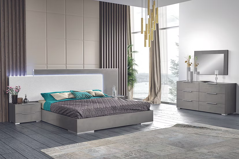 Fabiana Collection (Grey) Italian Bedroom Set Queen 5 Pc